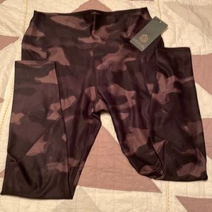 COPY - Activewear Scorpio Sol Camo Yoga pants XL with pockets and wicking fabric